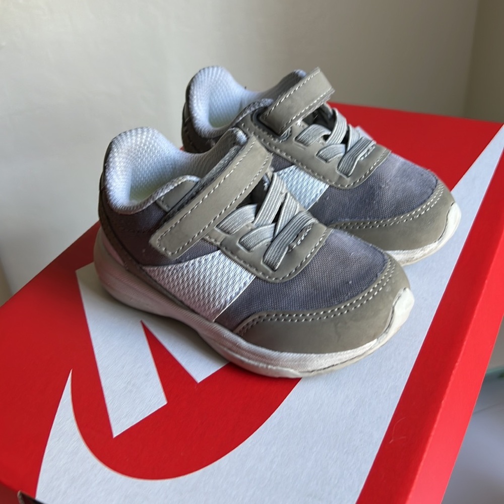 Baby shoes 👟